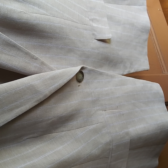 LOFT blazer. - Picture 8 of 17